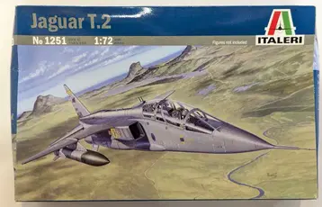 이탈리에리 1/72 재규어 T.2 1251