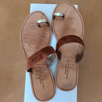유나이티드 애로우즈 그린 라벨 릴랙싱 반지 플랫 샌들