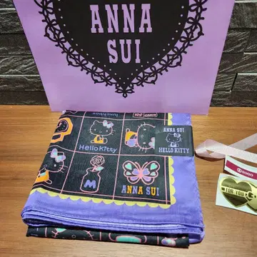 ANNA SUI 안나수이 헬로키티 50주년 기념 콜라보 손수건