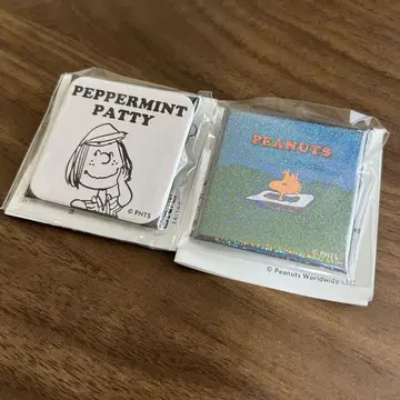 오사카 한정 PEANUTS Cafe 캔뱃지