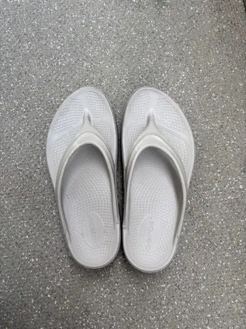 Oofos 우메가
