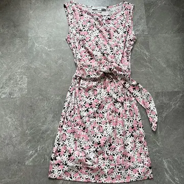 다이앤 DIANE von FURSTENBERG 꽃무늬 슬리브리스 원피스