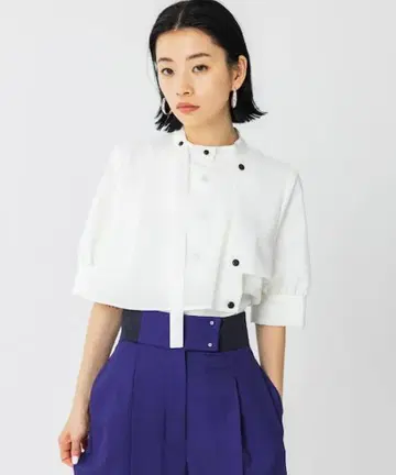 하프 타이 숏 슬리브 블라우스 화이트