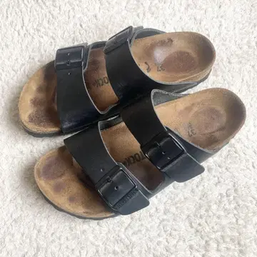 버켄스탁 블랙 샌들 37
