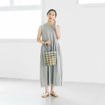 LE GLAZIK 베이지 슬리브리스 원피스