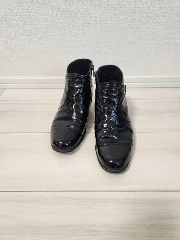 긴자 요시노야 에나멜 숏부츠