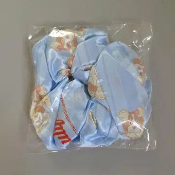 녹색과 노란색의 사회 스크런치 콜리플라워