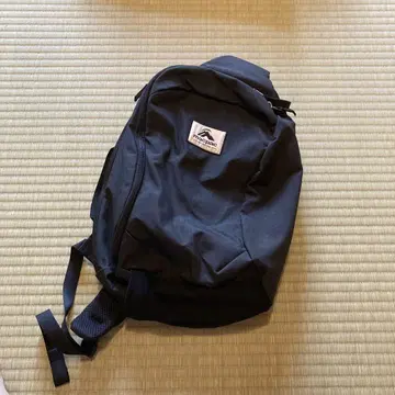 Macpac 블랙 슬링 백