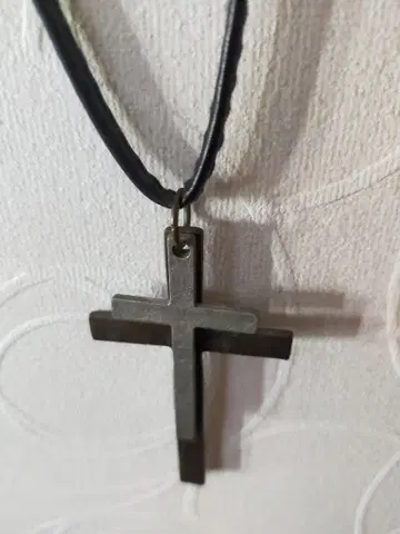 메탈 크로스 목걸이 실버 블랙