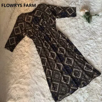 FLOWRYS FARM 7부 소매 롱 원피스