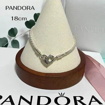 새상품급 PANDORA 모멘트 팔찌 하트 클라스프 18cm