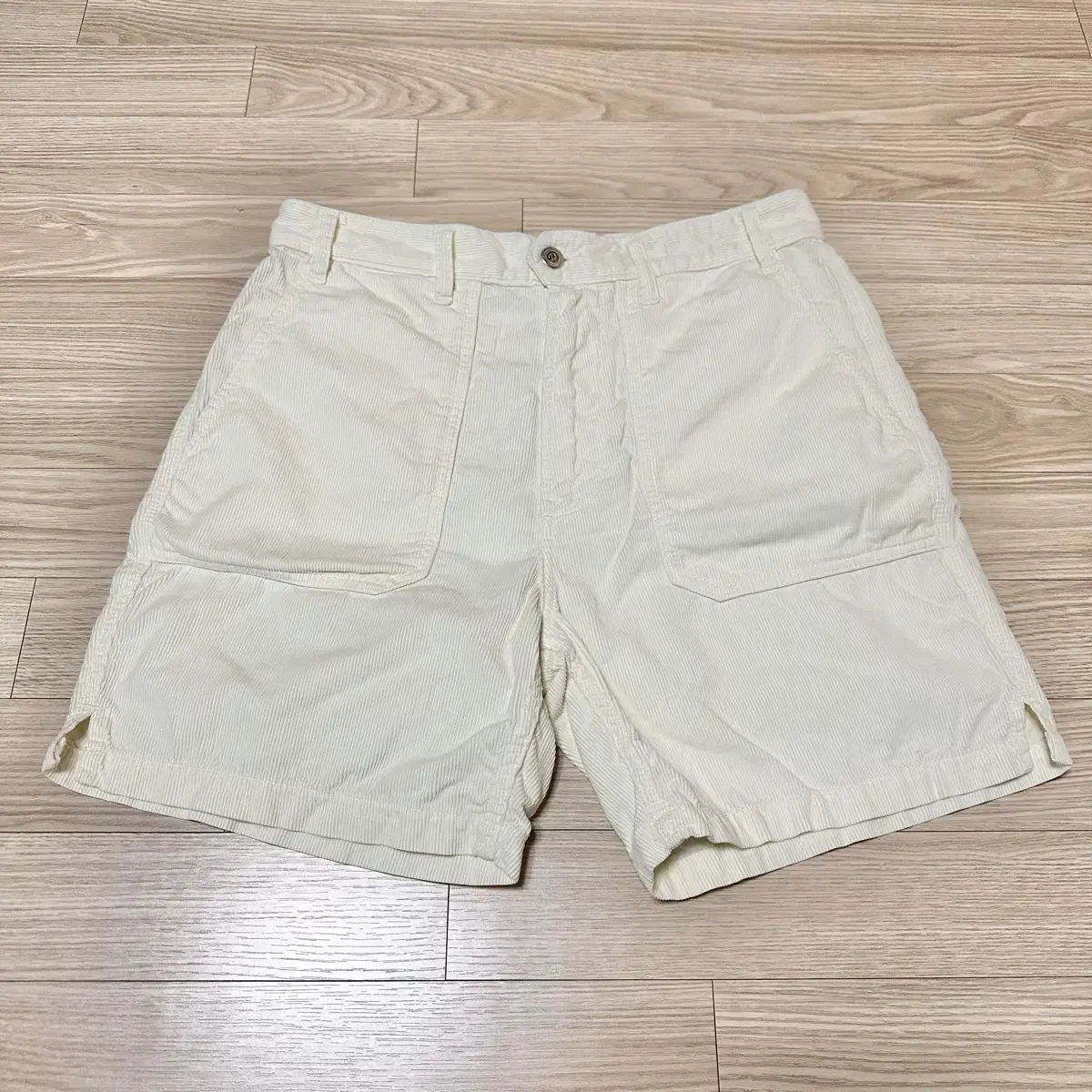 ★ELIMENO★ EL Eternity Two-Tuck Heavy Bermuda Pants Item ELIMENO EL GL Two-Tuck Heavy Bermuda Pants - 4 Colors | GVG