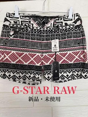 한정판 세일! G-STAR RAW 하프 팬츠 기하학 패턴