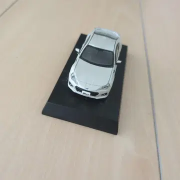SUBARU BRZ 화이트 1/64 스케일