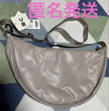 유니클로 C 레더 터치 라운드 숄더백 유니클로 내추럴