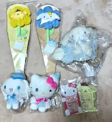산리오 캐릭터 봉제 인형 꽃 모양 약 25cm