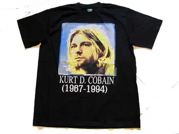 Kurt D. Cobain 추모 Nirvana 티셔츠 (블랙)