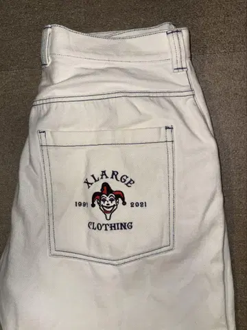 XLARGE White 페인터 팬츠 자수 사이즈 36