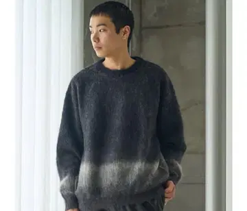 YOKE 그라데이션 니트