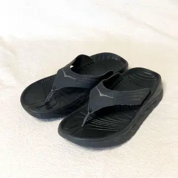 HOKA ONE ONE 오라 리커버리 플립 샌들 사이즈 M8 블랙