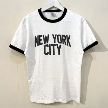 NEW YORK CITY 링거 티셔츠 존 레논 착용