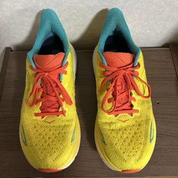 HOKA 오네오네 클리프톤 9 26.5cm