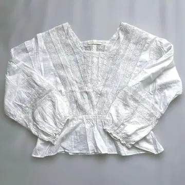 ne Quittezpas 누키테파 레이스 블라우스
