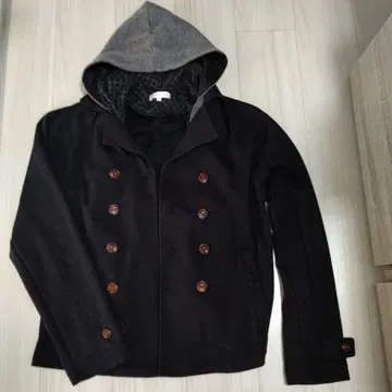 블랙 더블 브레스트 피코트