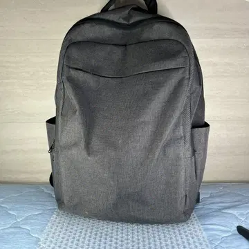 그레이 나일론 백팩