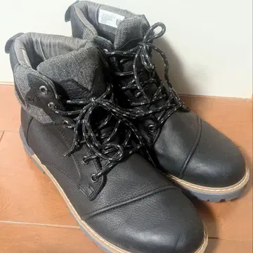 TOMS 블랙 워크 부츠 27.5cm 새상품