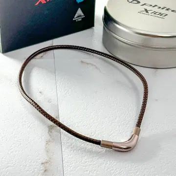 Phiten RAKUWA 넥 X100 초파 모델 브라운