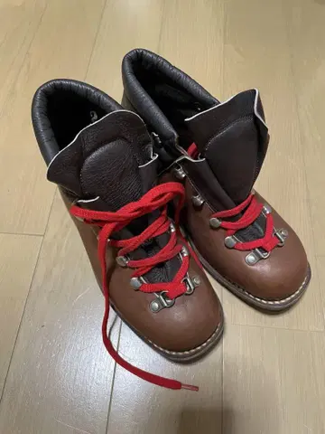 빈티지 트레킹 부츠 24cm