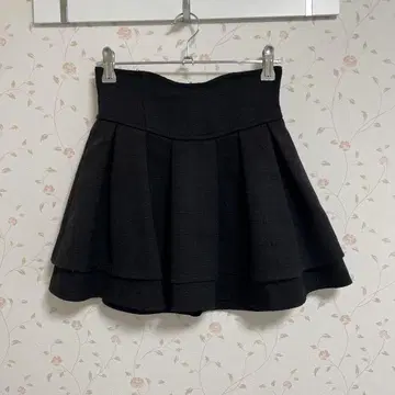 미셸 마카롱 블랙 플리츠 미니 스커트