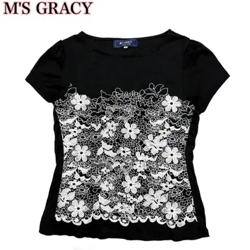 M'S GRACY 엠즈 그레이시 꽃 레이스 자수 블랙 티셔츠