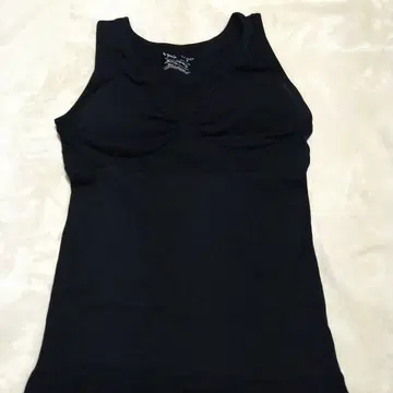 genie glamour shape 탱크탑 M 블랙
