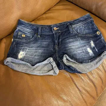자라 데미지 가공 다크 데님 숏 팬츠