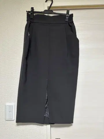 IENA 앞 슬릿 스커트
