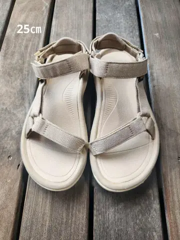 Teva 허리케인 25cm 세서미
