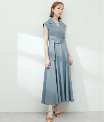 내추럴 꾸뛰르 테일러드 칼라 민소매 원피스