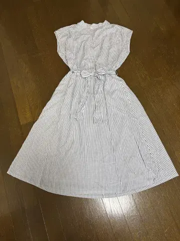 NATURAL BEAUTY BASIC 스트라이프 슬리브리스 원피스 M