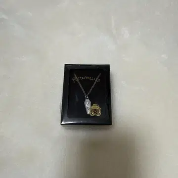 트위스티드 원더랜드 옥타비넬 기숙사 관 목걸이