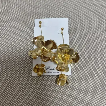 Bride me 플라워 디자인 귀찌