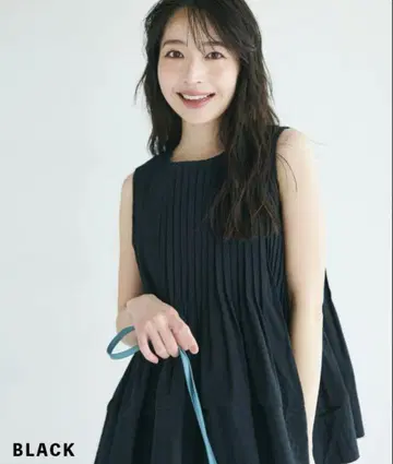 basement online 플리츠 슬리브리스 탑 페플럼 블랙