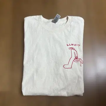 llnuit 티셔츠 이누가와 카코 크림색 연한 노란색 반팔 티셔츠