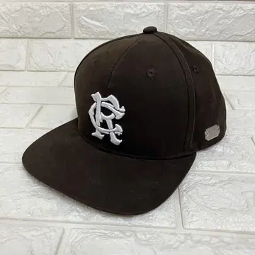 THE CRIMIE 클라이미 BASE BALL CAP 모자 브라운