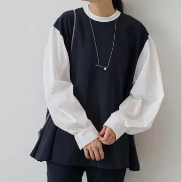 비어즐리 레이어드 스타일 볼륨 소매 블라우스