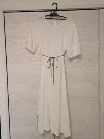 미사용 새상품 모라비토 블랑 카탈로그 게재 상품 원피스 38