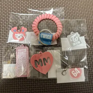 TWICE 허벅지 popup 워크숍 키링