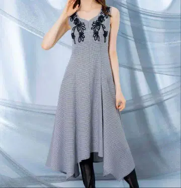 Noela 노엘라 코드 자수 잔스카 롱 원피스 A 라인