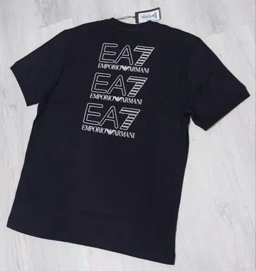 새상품 XL 사이즈 엠포리오 아르마니 EA7 빅 로고 반팔 셔츠